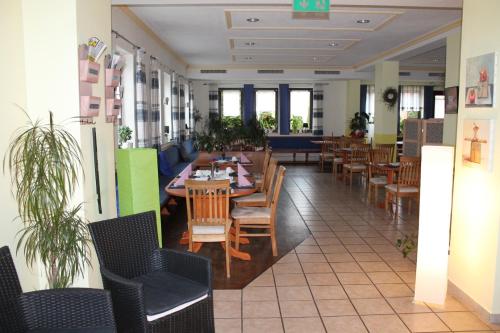 Restorāns, Hotel Sonnenhof in Wildeck