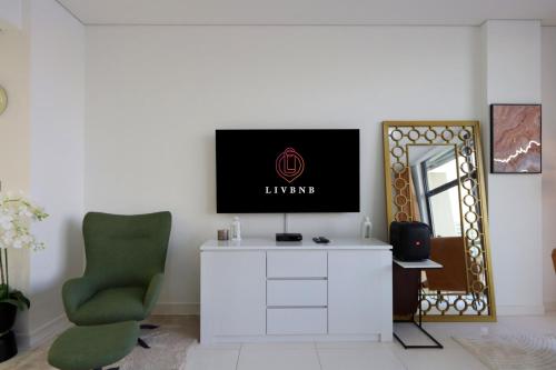 Livbnb Seaside Studio in Palm Jumeirah with Private Terrace and Direct Access to Nakheel Mall, Dubaj (fotografie 10)
