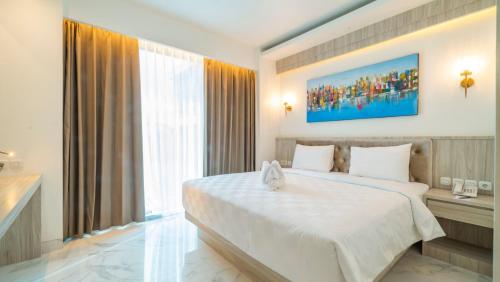 Deluxe Room image 5
