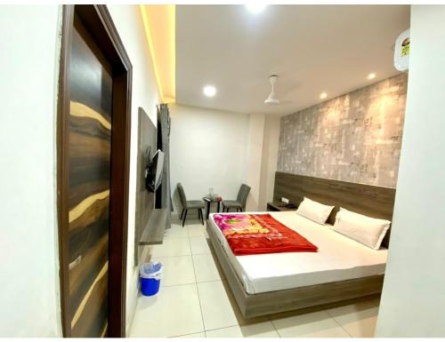 B&B Ludhiana - Bajaj Regency, Ludhiana - Bed and Breakfast Ludhiana