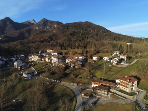  La Farie in Mediis