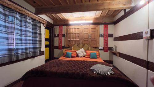 1 queen bed