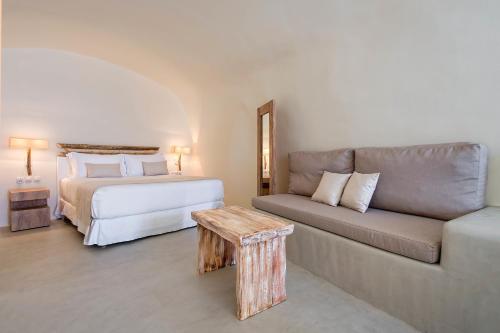 The Ivory Suite Stop at The Ivory Suite to discover the wonders of Santorini. The hotel offers guests a range of services and amenities designed to provide comfort and convenience. Take advantage of the hotels free 