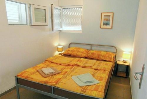 Vis Mirja Apartment 2 - main image