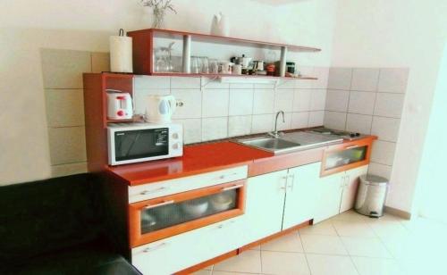 Vis Mirja Apartment 2 - image 10