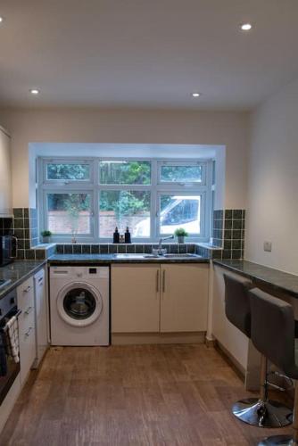 Spacious House in Brighton with large garden and free parking in Woodingdean