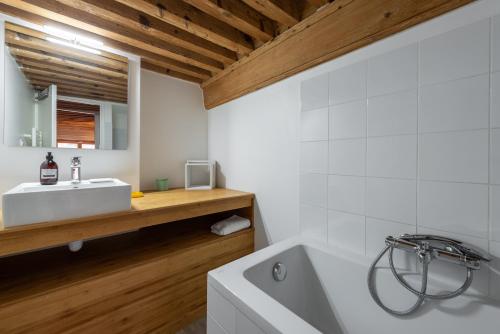 Three-Bedroom Apartment image 10