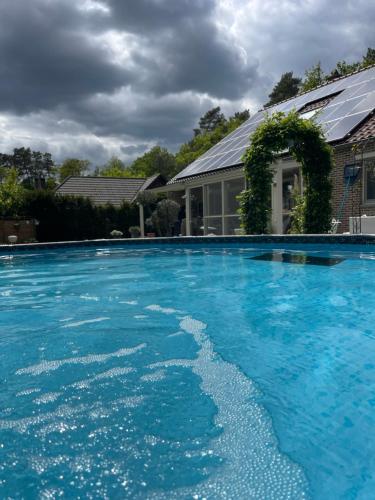 Huys In As in 美屬薩摩亞