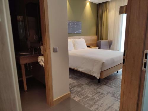 Hampton By Hilton Gdansk Old Town - image 2