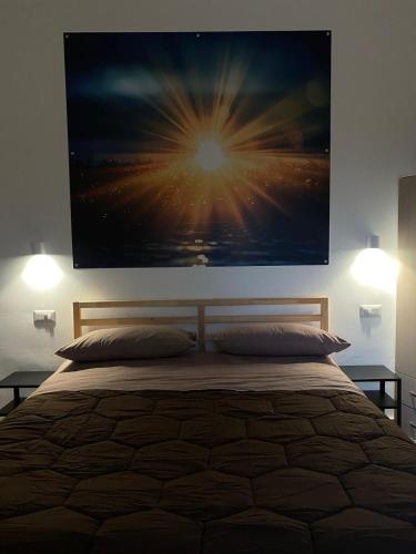 1 queen bed, 1 twin bed
