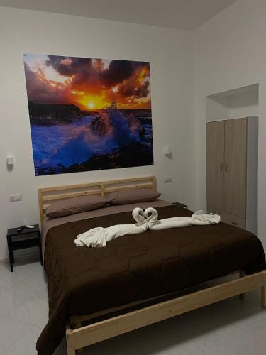 1 king bed, 1 twin bed