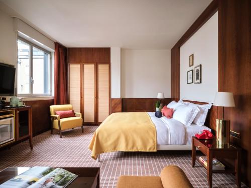 room detail thumbnail 1