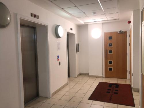 Cranbrook House Apartments - Near Ice Arena - image 8