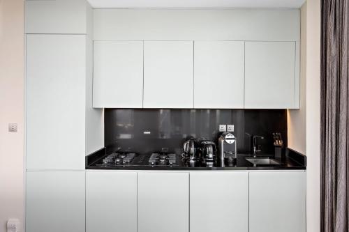 VayK - Ultra Luxury 2BD in Opus - image 3