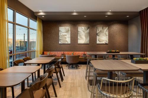 SpringHill Suites by Marriott St. George Washington - image 8