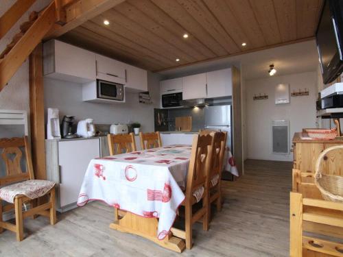 Appartement Huez, 4 pièces, 6 personnes - FR-1-405-133 - Location saisonnière - Huez