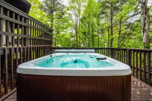 Unique Cabin Near Gatlinburg in Gatlinburg, USA