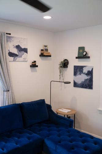 Newly-renovated 5BR home near UVA, Downtown, i64 Newly-renovated 5BR home near UVA, Downtown, i64