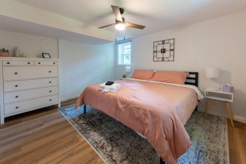 Newly-renovated 5BR home near UVA, Downtown, i64 Newly-renovated 5BR home near UVA, Downtown, i64