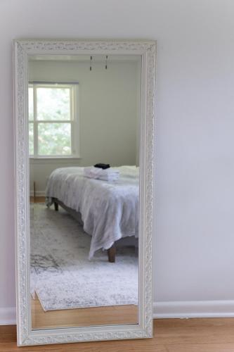 Newly-renovated 5BR home near UVA, Downtown, i64 Newly-renovated 5BR home near UVA, Downtown, i64