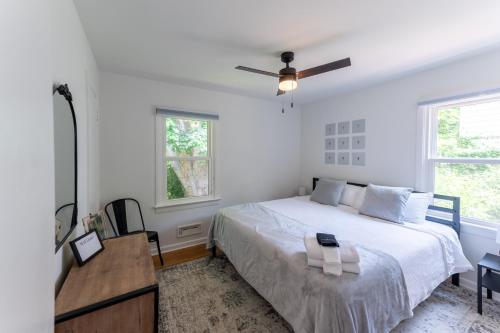 Newly-renovated 5BR home near UVA, Downtown, i64 Newly-renovated 5BR home near UVA, Downtown, i64