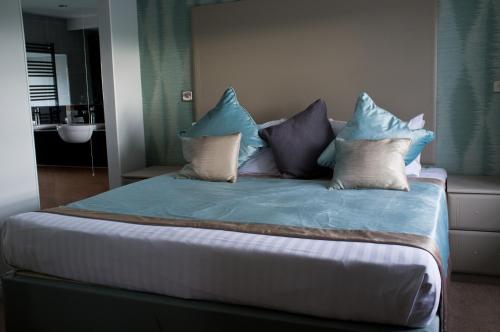 Blackbull hotel