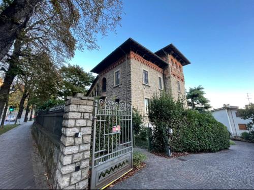 BG Central Royal Suite con parcheggio - Vista Città Alta, Bergamo (fotografie 7)