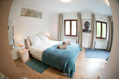 The Ring Inn - image 11