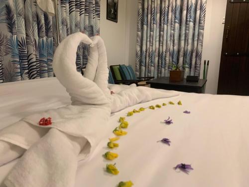 Deluxe Double or Twin Room with Garden View image 10