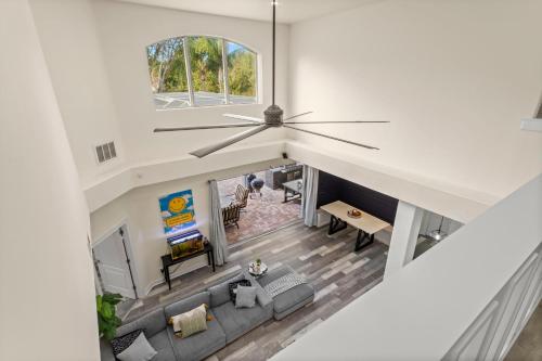 Lakeview Retreat: Perfect for Events or just relax in Port Richey