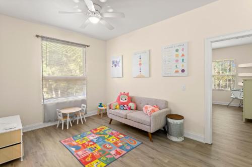 Lakeview Retreat: Perfect for Events or just relax in Port Richey