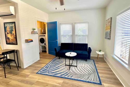 One-Bedroom Apartment image 10