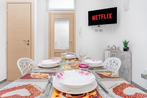 LE14 -Duomo-Loreto- Wifi - Central - Modern Room Type - One-Bedroom Apartment