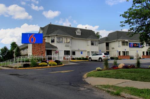 Motel 6-Enfield, CT - Hartford - Hotel - Enfield