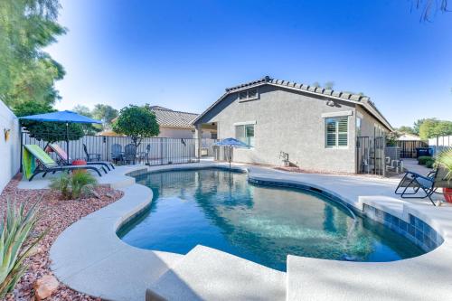 Charming Gilbert Home with Patio and Putting Green!
