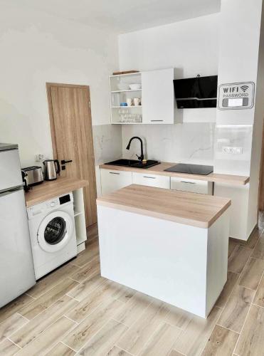 Dob House II 2bdrm II 2bthrm, Budapeszt