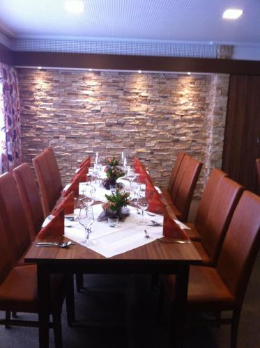 祖爾阿特恩凱爾旅館 (Zur alten Quelle) in 德羅爾斯哈根
