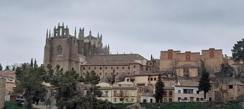 Hostal La Campana - image 4