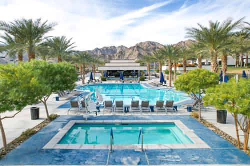 La Quinta Abode - Patio, Pools and Golf Course Views in La Quinta, USA