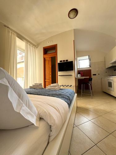 Portici ART SUITE NEL CUORE DI PORTICI 3-Star Single Room suite