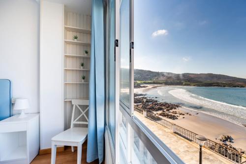 Ümbrus, Fee4Me Front line beach flat in Caión (Fee4Me Front line beach flat in Caion) in Caion