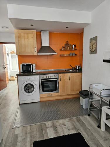 Apartamentos La Mar - image 9