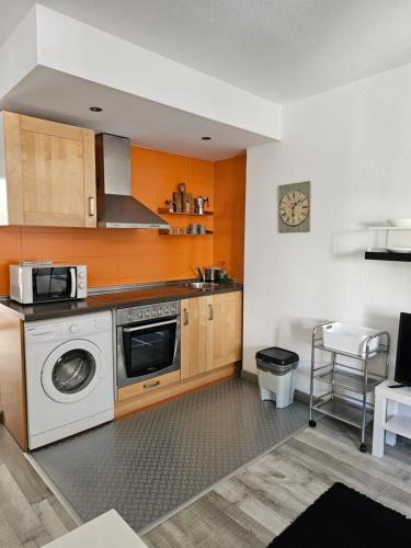 Apartamentos La Mar - image 13