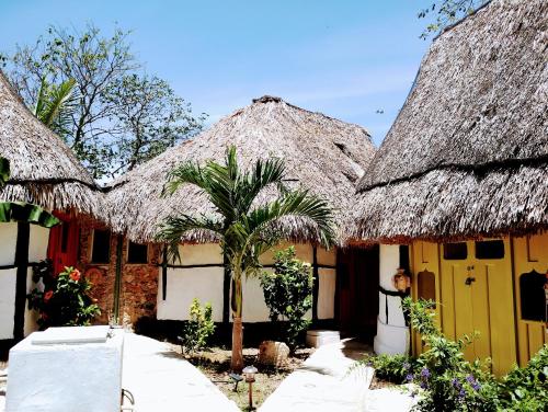 Hotel y Museo Aldea Maya Toktli Origenes - Casa Maya Del Toloque Coronado - Alberca, Wifi Starlink,  in กวาดาลูเป