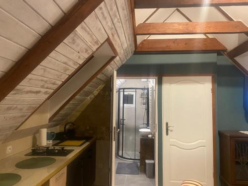2 bedrooms, 4 beds