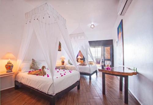 Sleeps 4