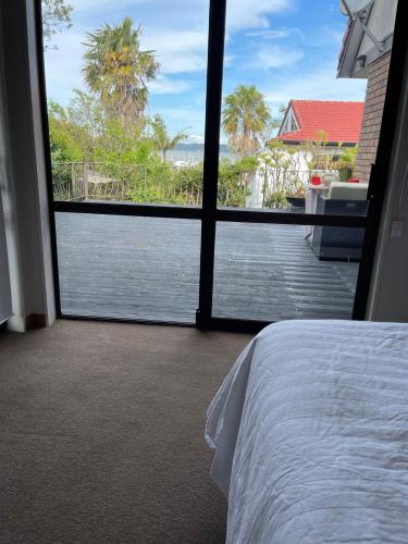 المنظر الخارجي, MarinaView room with private bathroom in هوبسونفيلي