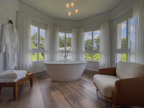 Suite Master image 3