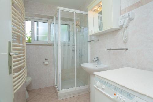 One-Bedroom Apartment (2 Adults)