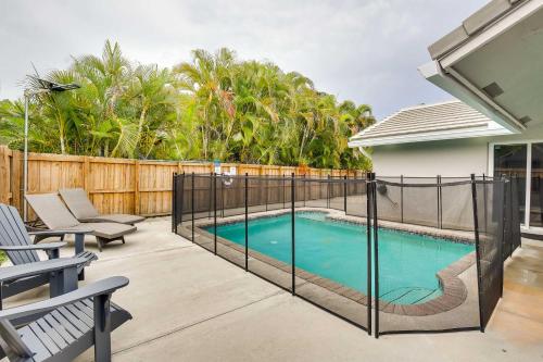Pet-friendly Paradise with Pool about 6 Mi to Beach! in Boca Raton City Center